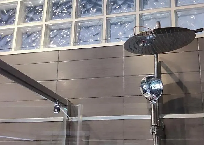 Villa La Cueva Del Sacristán *